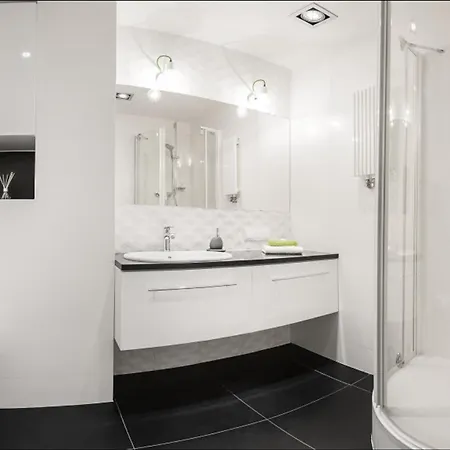 P&o Center Apartment *
