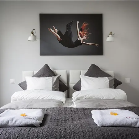 P&o Center Apartment