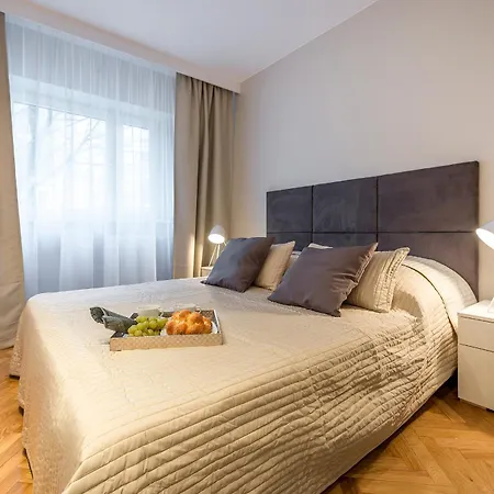 Apartment P&o Center