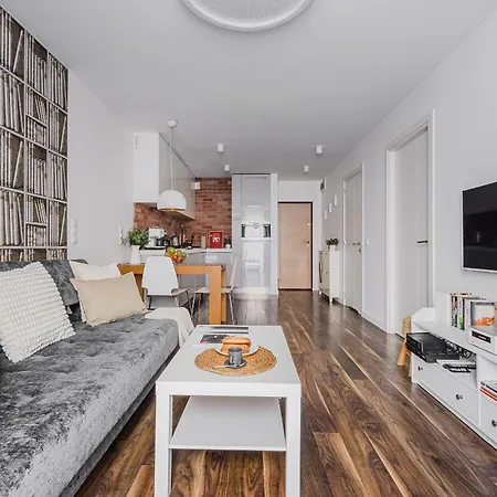 P&o Center Apartment *
